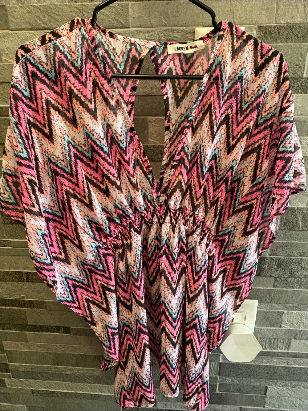 Miken Chevron V-Neck Tunic in Pink, Black & White